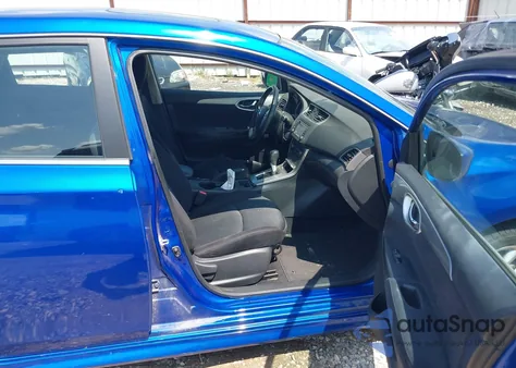 2014 Nissan Sentra Sr z USA, uszkodzony, nr VIN 3N1AB7AP6EY337940